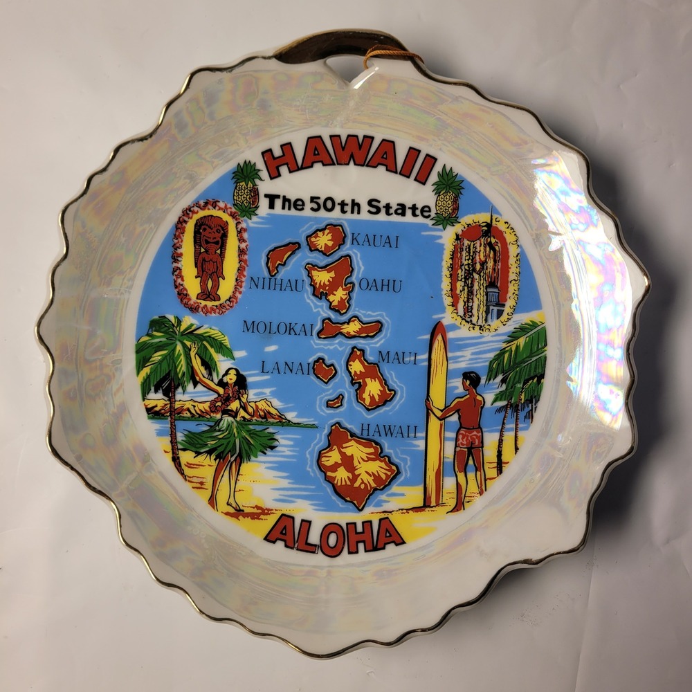1960's Souvenir Plate‎ Hawaii 50th State Map Lusterware Scalloped 7.25"